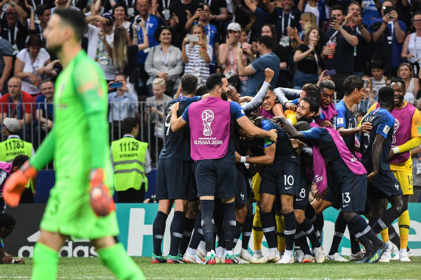 而另一方则 而另一方则